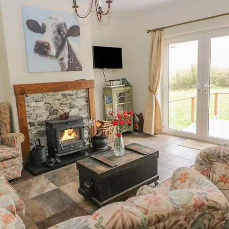 Shandrum Brook Holiday home *