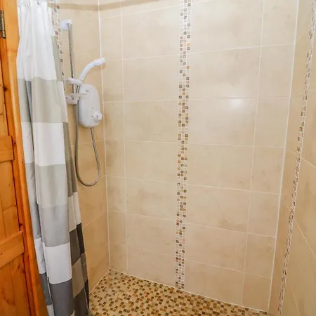 Holiday home Shandrum Brook